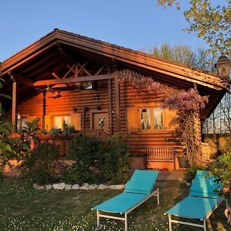 Chalet B&B Laghetti Martina Crevalcore Ngoại thất bức ảnh