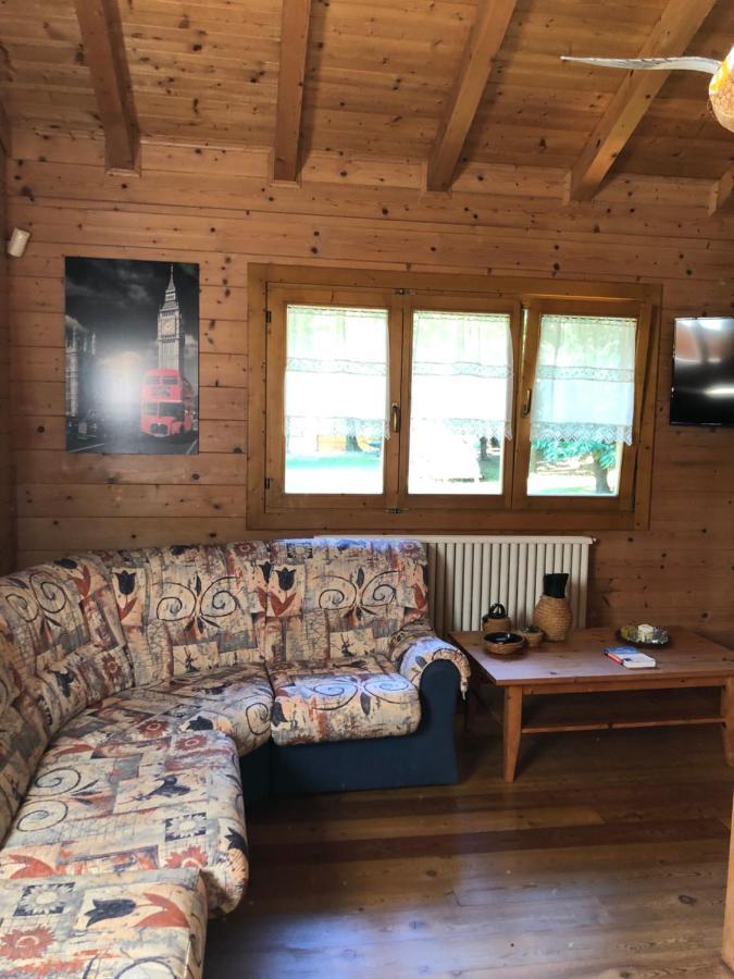 Chalet B&B Laghetti Martina Crevalcore Ngoại thất bức ảnh