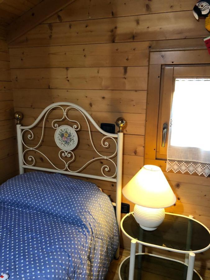 Chalet B&B Laghetti Martina Crevalcore Ngoại thất bức ảnh