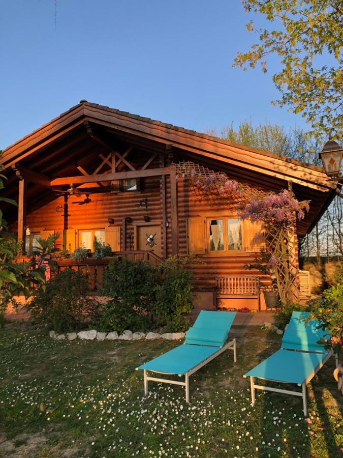 Chalet B&B Laghetti Martina Crevalcore Ngoại thất bức ảnh